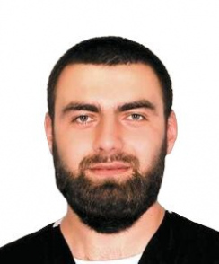 Ганапиев Арслан Омариевич стоматолог