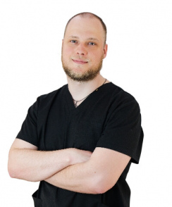 Новиков Роман Сергеевич стоматолог